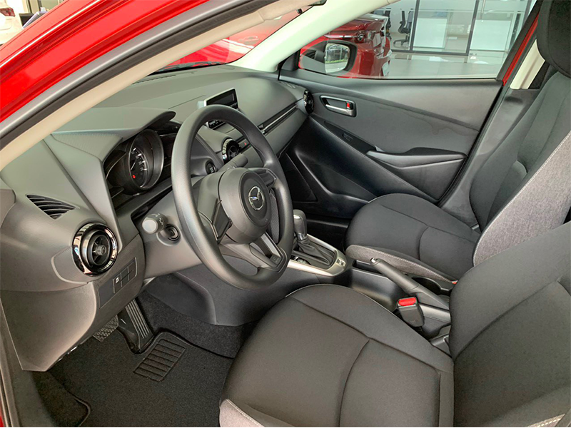 New Mazda 2 1.5 AT6