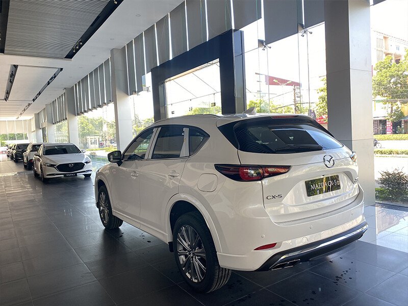 New Mazda CX-5 2.0L Premium Exclusive4