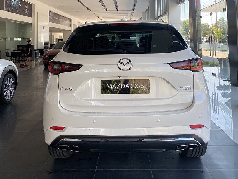 New Mazda CX-5 2.0L Premium Exclusive5