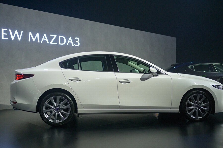 Mazda 3 Deluxe 2026 - Hình 7 Mazda 3 Deluxe 2026 - Hình 7